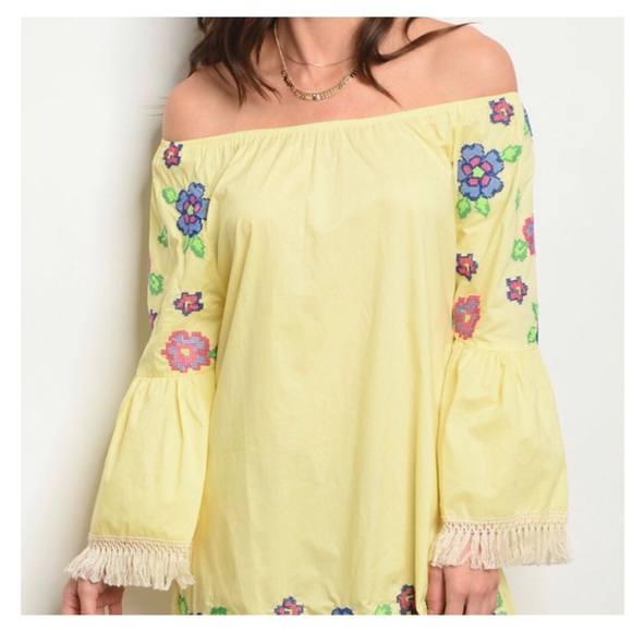 Boho Yellow Embroidered Bell Sleeve Dress NWT Size M - Picture 2 of 3